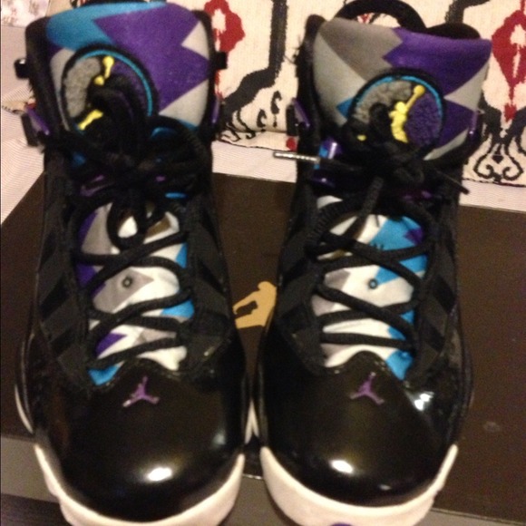 Jordan 6 rings size 7