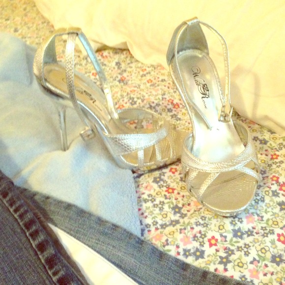 Silver metallic heels size 6