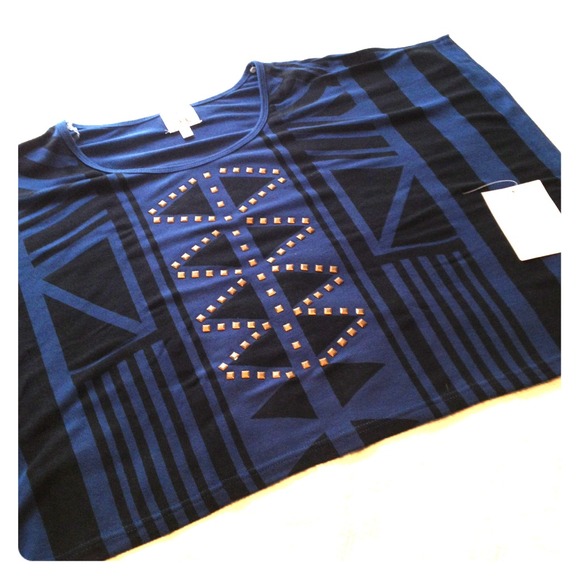 Navy tribal print top