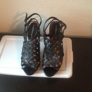 NEW Super strappy black heels