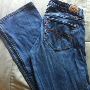 Levi jeans