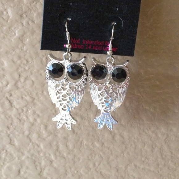 Adorable Owl earrings👆