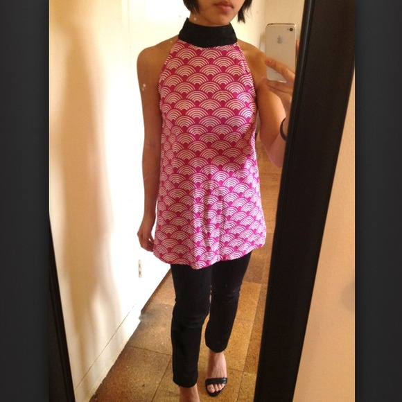 Pink patterned sleeveless top (size: XS/0) - Picture 2 of 4
