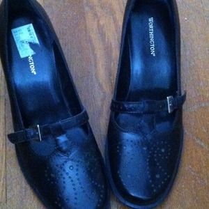 Worthington brown dress shoes