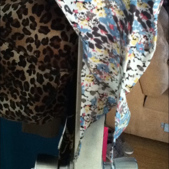 SOLD🎉❌🎉 - Picture 3 of 4