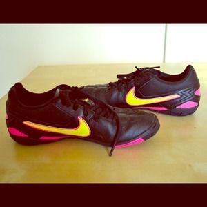 SOLD! Nike Futsal shoes (size 5)