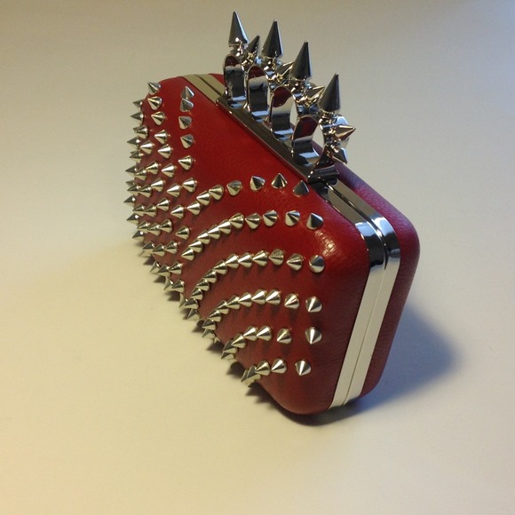 Scarlet Spiked Knuckle Ring Statement Clutch *NEW*