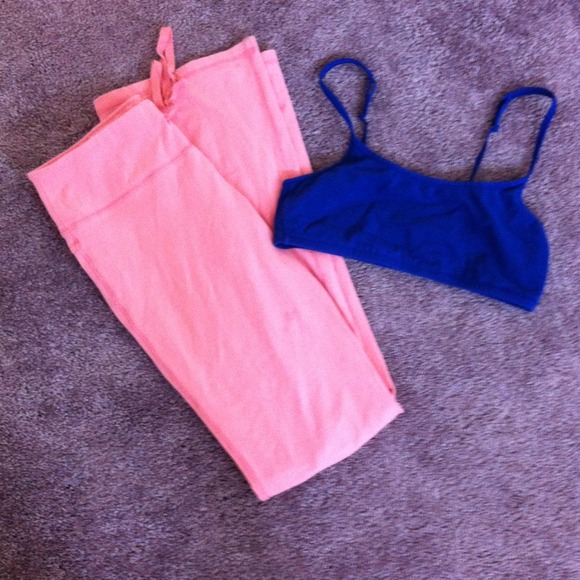 RESERVED** Yoga pants and yoga bra!