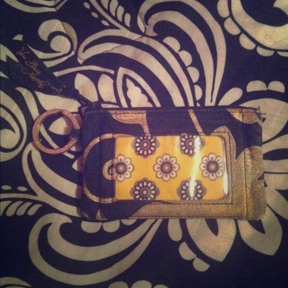Vera Bradley. Wallet. Yellow & black. Used.