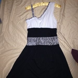 TRADED!! Super cute black and white dress!