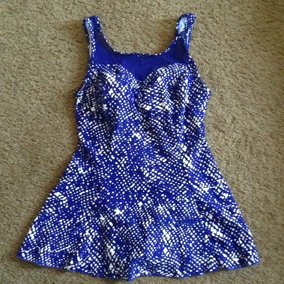 💢💢SOLD💢💢Swimsuit (Shore Shapes)