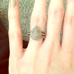 Pear shaped pavé diamond ring size 5.5 from JTV