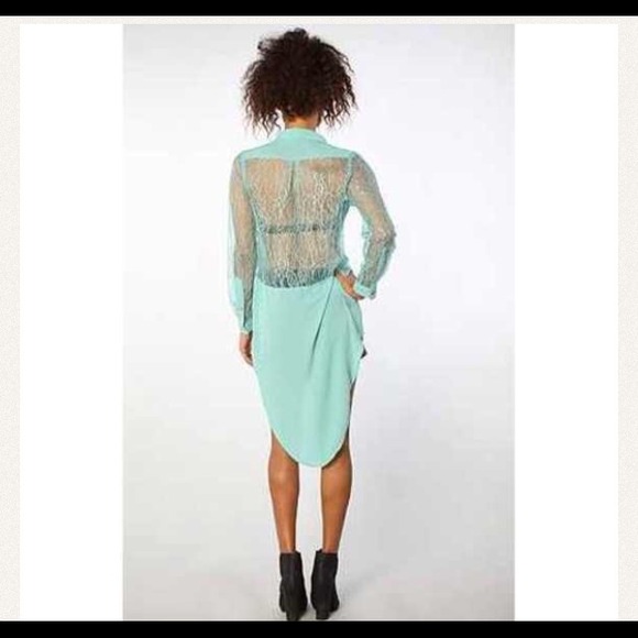 Lacey vamp blouse - Picture 2 of 2