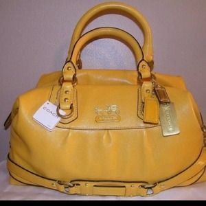 SOLD💯% Authentic Coach Sabrina Madison Bag
