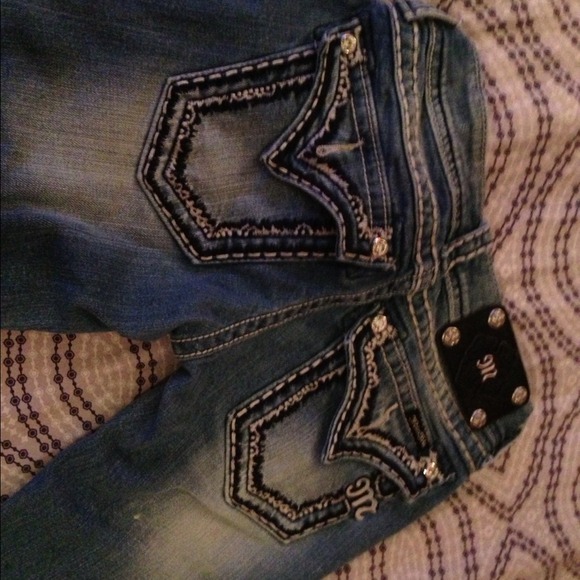 🚨SOLD🚨 - Picture 2 of 3