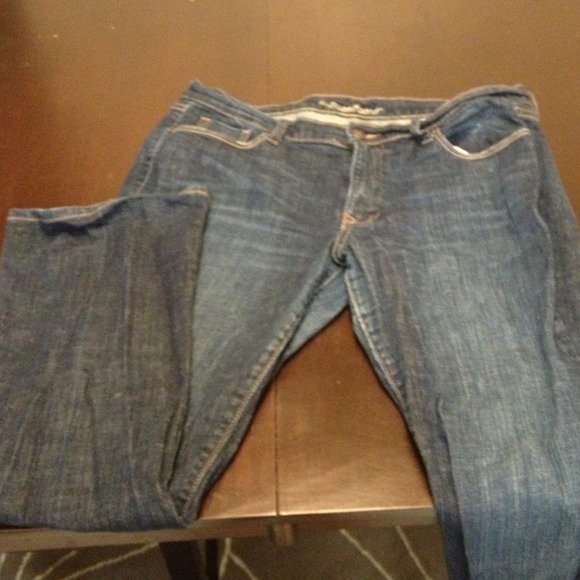 SOLD!! Old navy sweetheart dark denim jeans