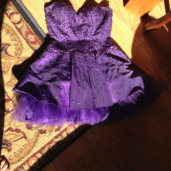 Beautiful purple short prom or sweet 16 dress