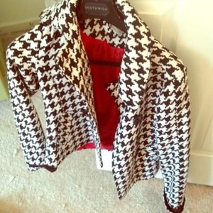 Houndstooth p coat!