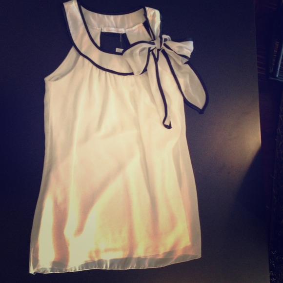SOLD!Charlotte Russe sleeveless bow top