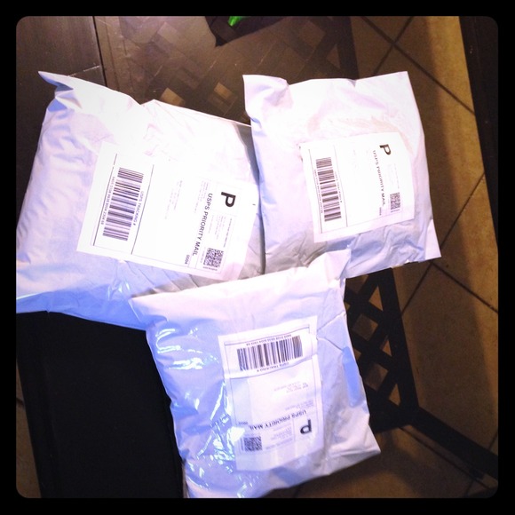 ✅📦Shipping Packages Today📦✅