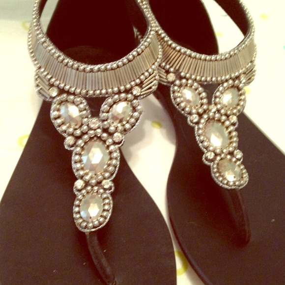 SOLD 🚫🚫Presious flats from the uk!