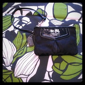 Authentic coach sm. wristlet