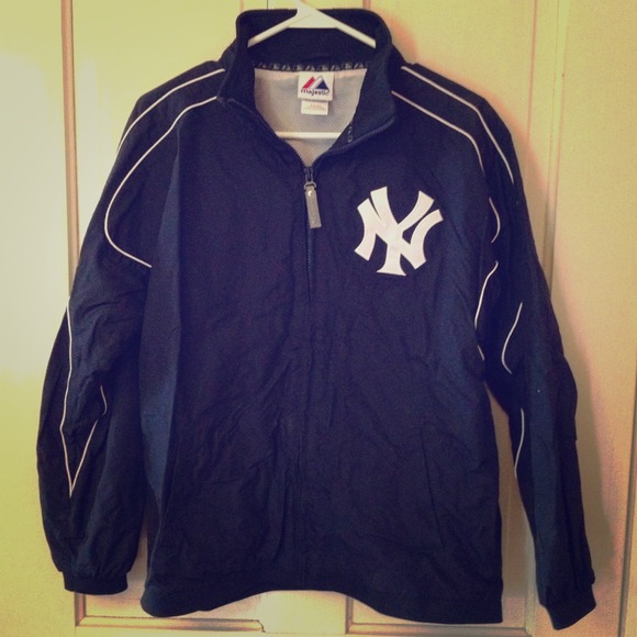 Yankees windbreaker