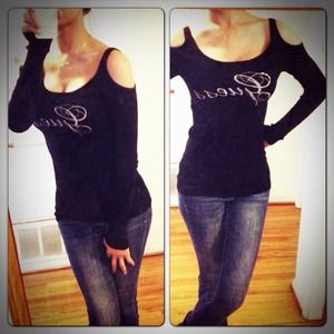 Black shoulder cut out sweater top