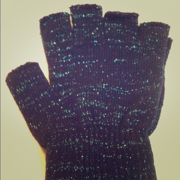 Fingerless Gloves