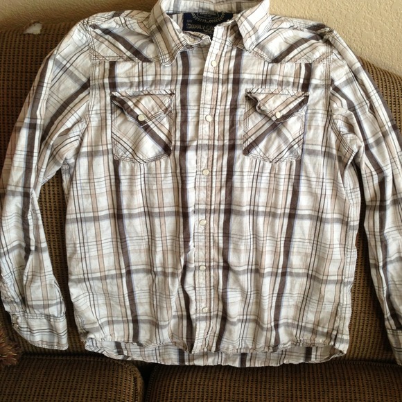 NWOT Men's Shirt