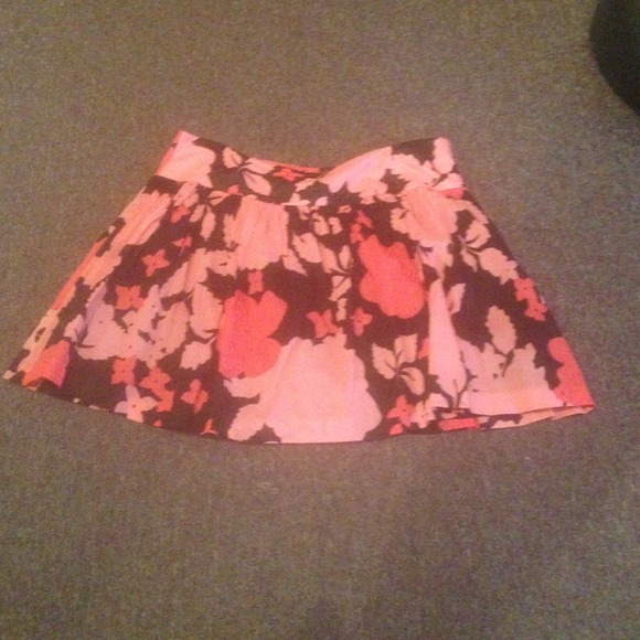 🚫SOLD🚫 Pink, Red and Black skirt