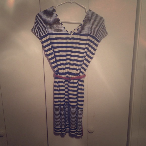 ❌❌❌SOLD❌❌❌Navy and white stripe dress!