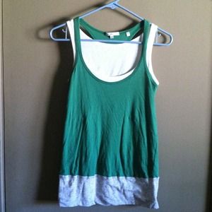 🚫SOLD🚫Bundled...Vince tank