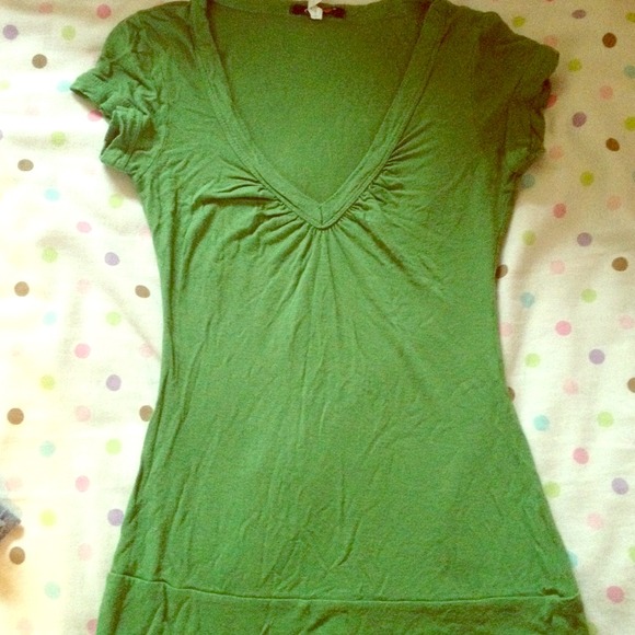 Used green dressy vneck shirt