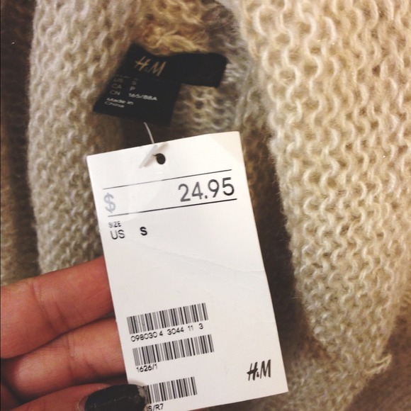 H&M Cow neck sweatshirt - Picture 2 of 3