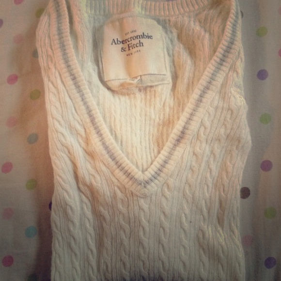 3/4 sleeve Ambercrombie&Fitch sweater