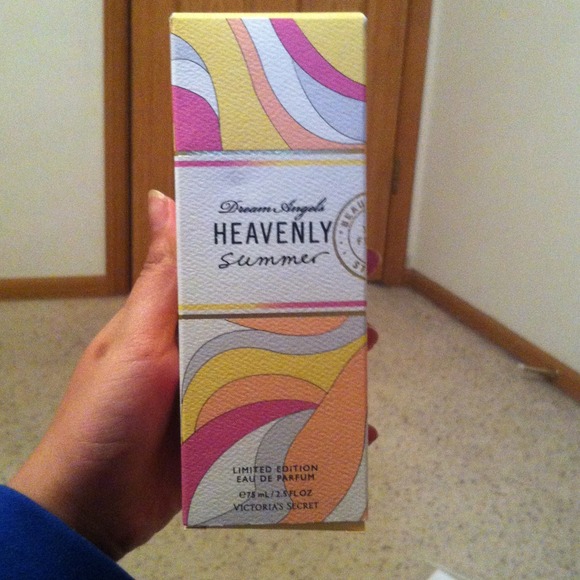 ❌❌SOLD❌❌Victoria secret perfume - Picture 2 of 2