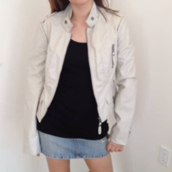 Jacket - Picture 2 of 3