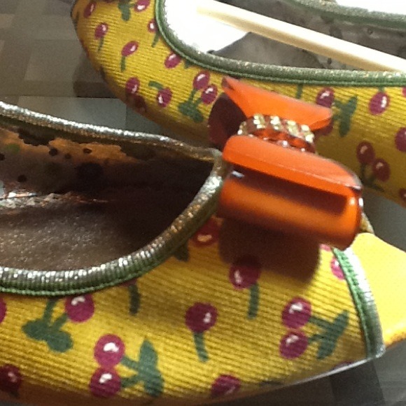 SOLD - Picture 3 of 4