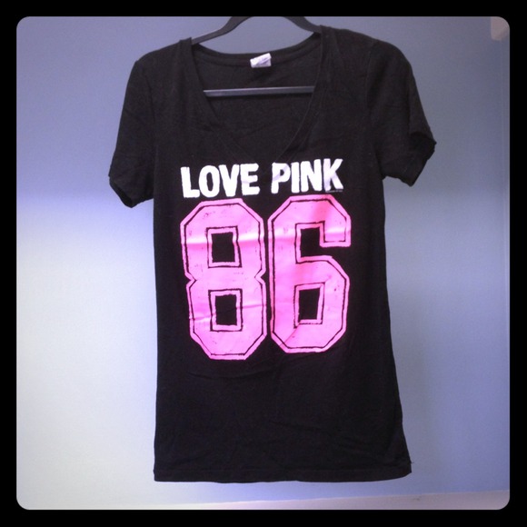 🔴SOLD🔴 Victoria's Secret black love pink shirt