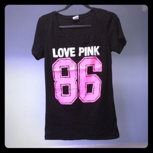 🔴SOLD🔴 Victoria's Secret black love pink shirt