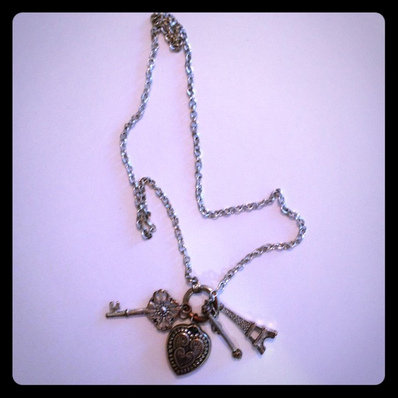 Cute necklace