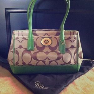 Green Coach bag, like new! 💥Price drop!💥