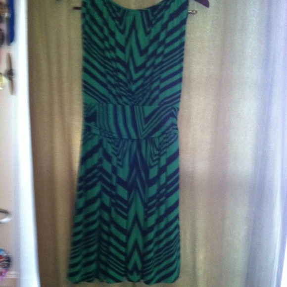 Sold🚫Reduced! Express Dress;) - Picture 2 of 2