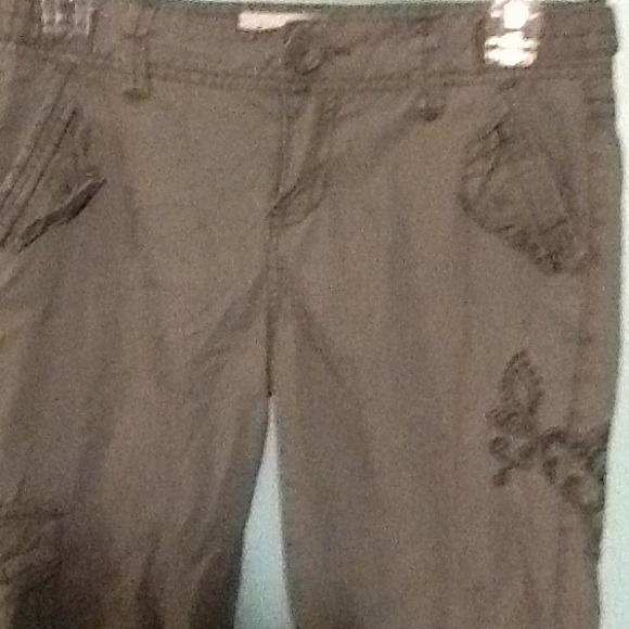 Capri pants - Picture 2 of 2