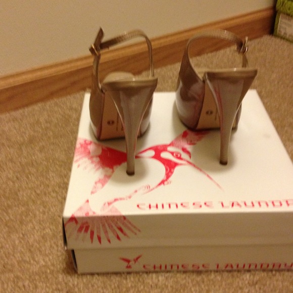 Chinese laundry heels. - Picture 4 of 4