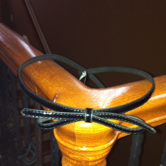 *SOLD* Cute Bow Belt