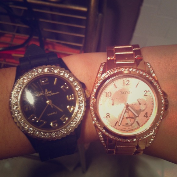 Rose gold XOXO watch and black Rihanna watch