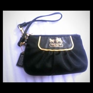👛Reduced Authentic Coach purse👛