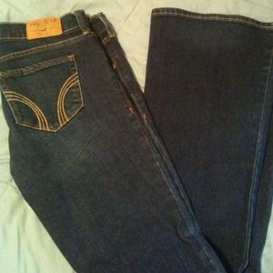 Traded////Hollister dark denim flare